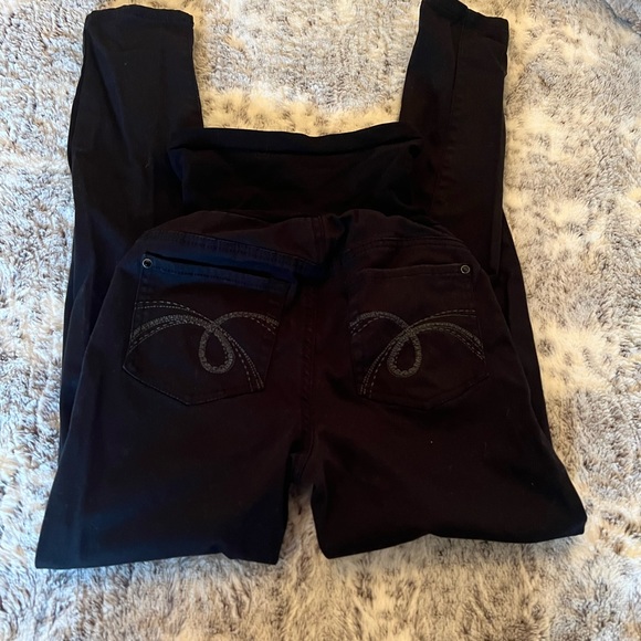 Maternity Jeans - Picture 3 of 5